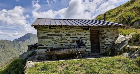 Bivacco Viviorobie / Bivacco Elio Angelini