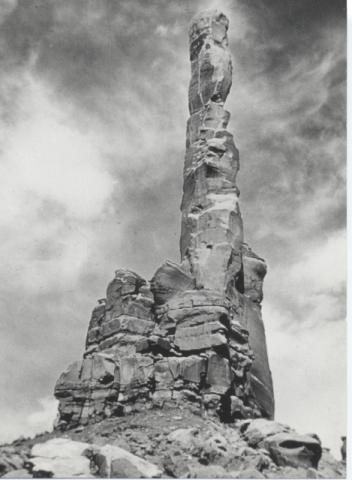 Monument Valley Totempole