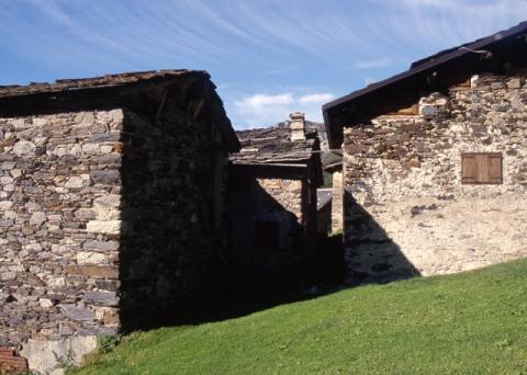 Pagliari: la memoria nella pietra