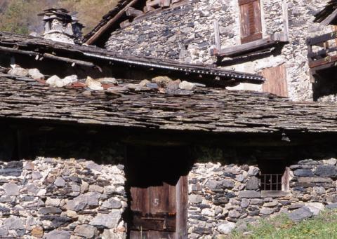 Pagliari: la memoria nella pietra