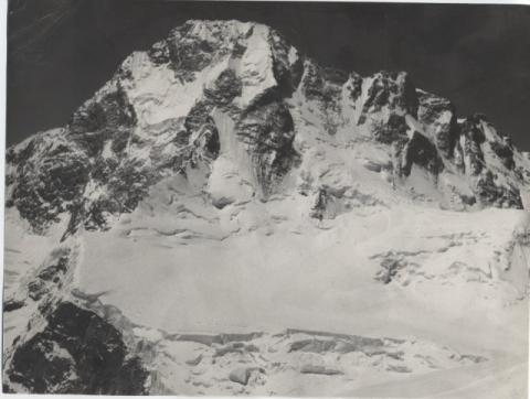 Himalaya Spedizione. CAI Bergamo 1974