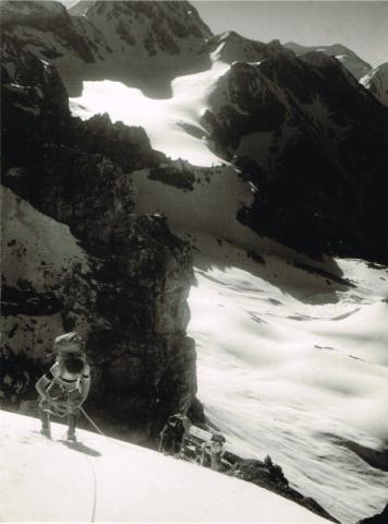 Salendo al passo dei volontari