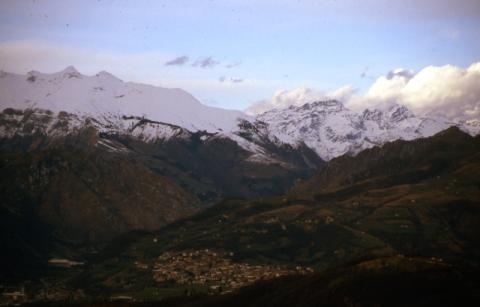 Vista sulle Orobie da santuario d'Altino