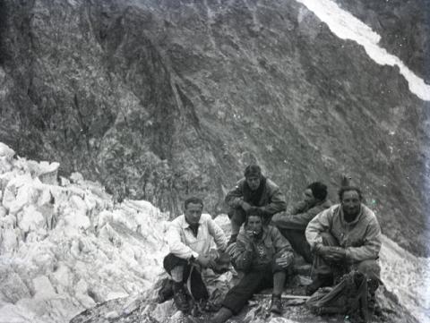 Monte Bianco e Aiguille Pilleret (1946)