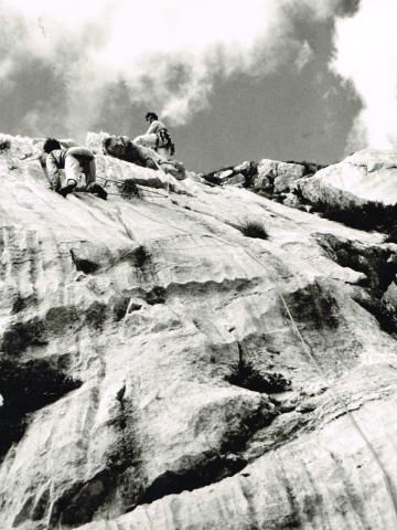 Scuola di roccia nel Mare in Burrasca (Presolana) 
