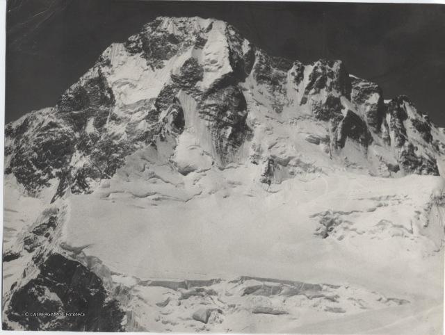 Himalaya Spedizione. CAI Bergamo 1974