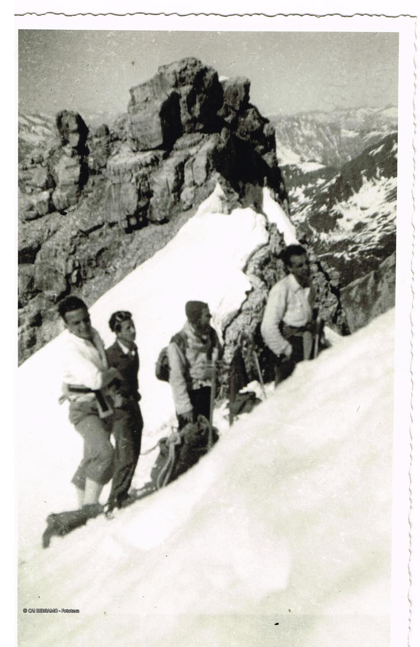 Al colletto d'attacco alla cresta dell'Arera - marzo 1948