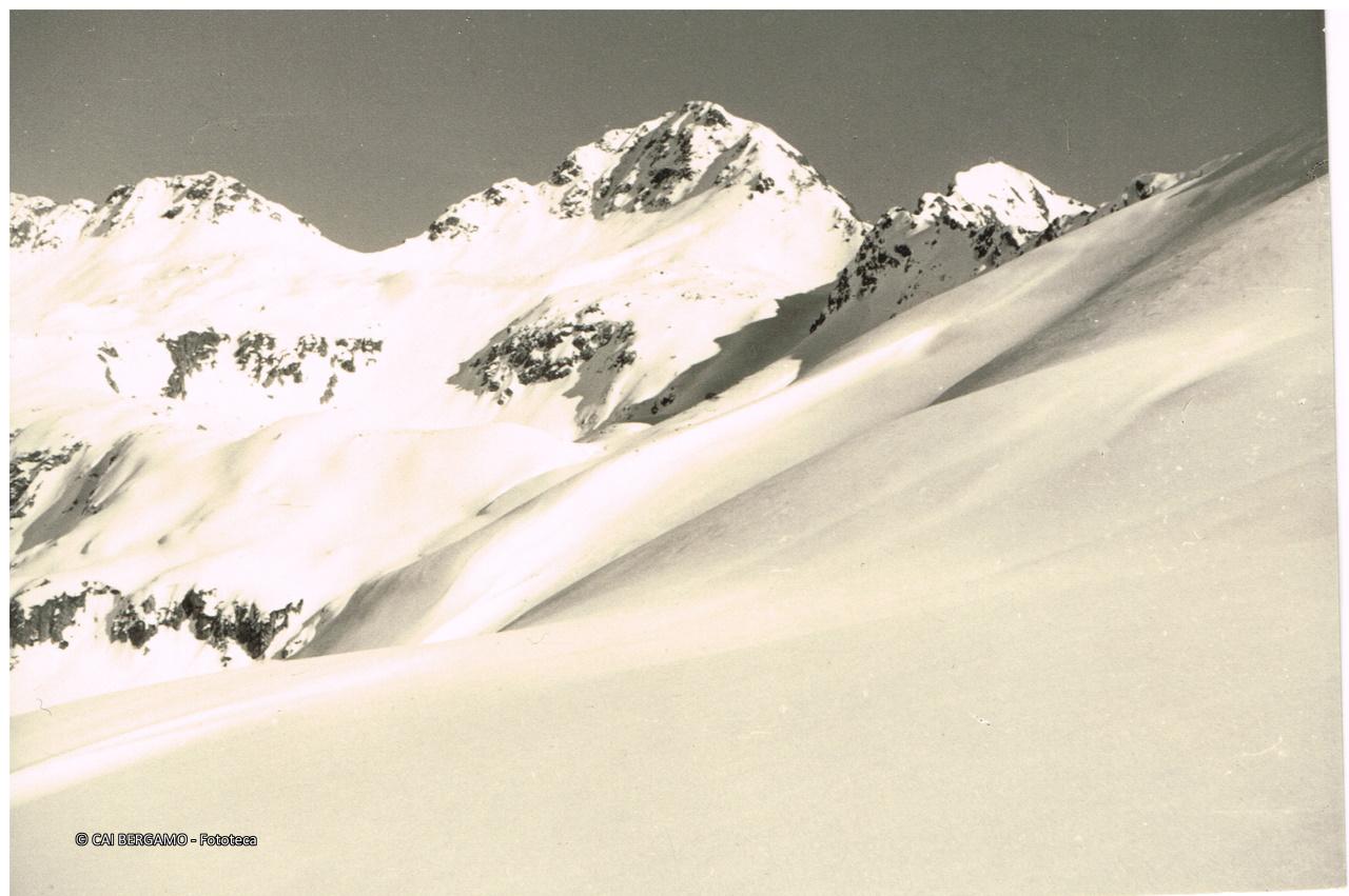 Passo di Porcile e Monte Valegino 