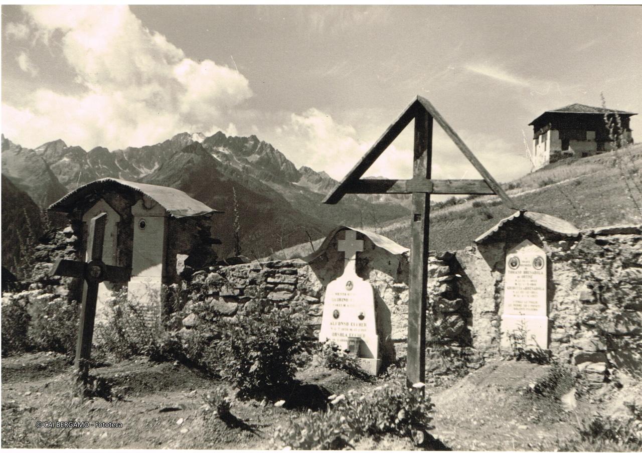 Cima Scarpacò e cimiterino di Ortisé