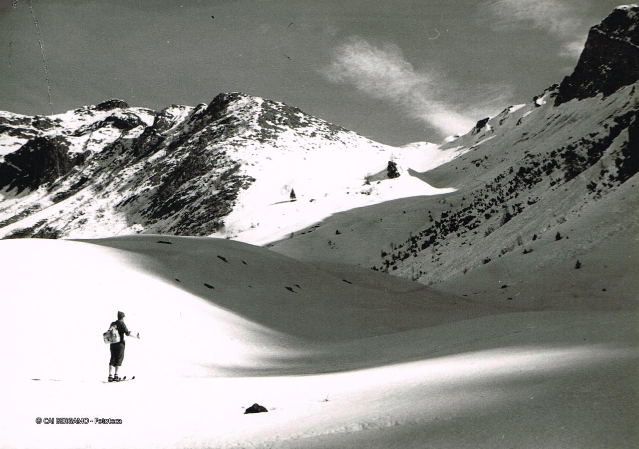 Il Passo della Marogella dal Piano di Mezzeno