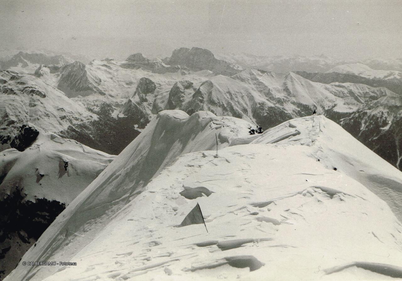 Dalla spalla del Cabianca verso la Presolana