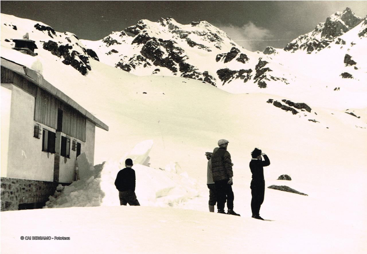 Dal Rif. Bignami verso la Cima di Caspoggio, la Bocchetta di Caspoggio e la Cima di Fellaria