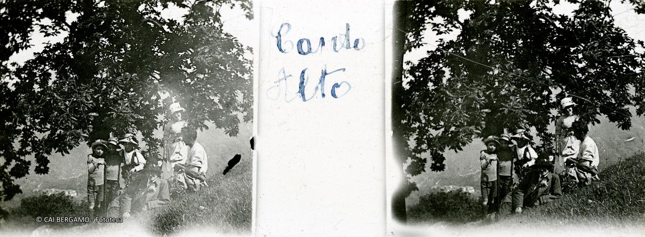 Sosta lungo il sentiero per il Canto Alto (8 dicembre 1922)