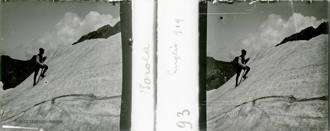 "Porola-luglio 919", Alpinista salendo sul ghiacciaio