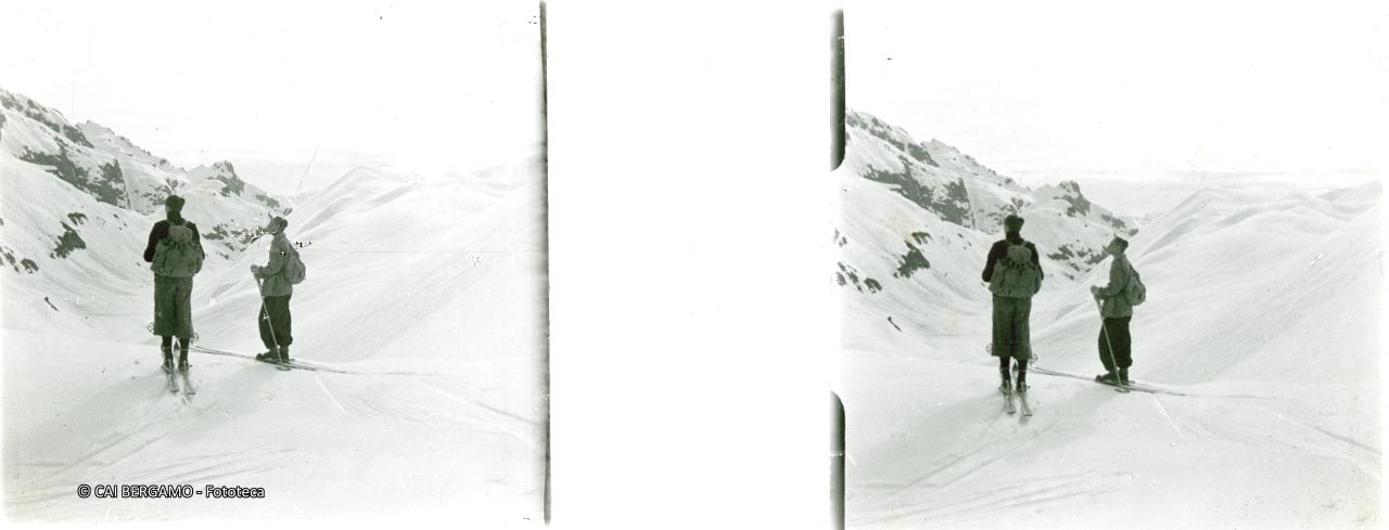 Scialpinisti sguardo verso …