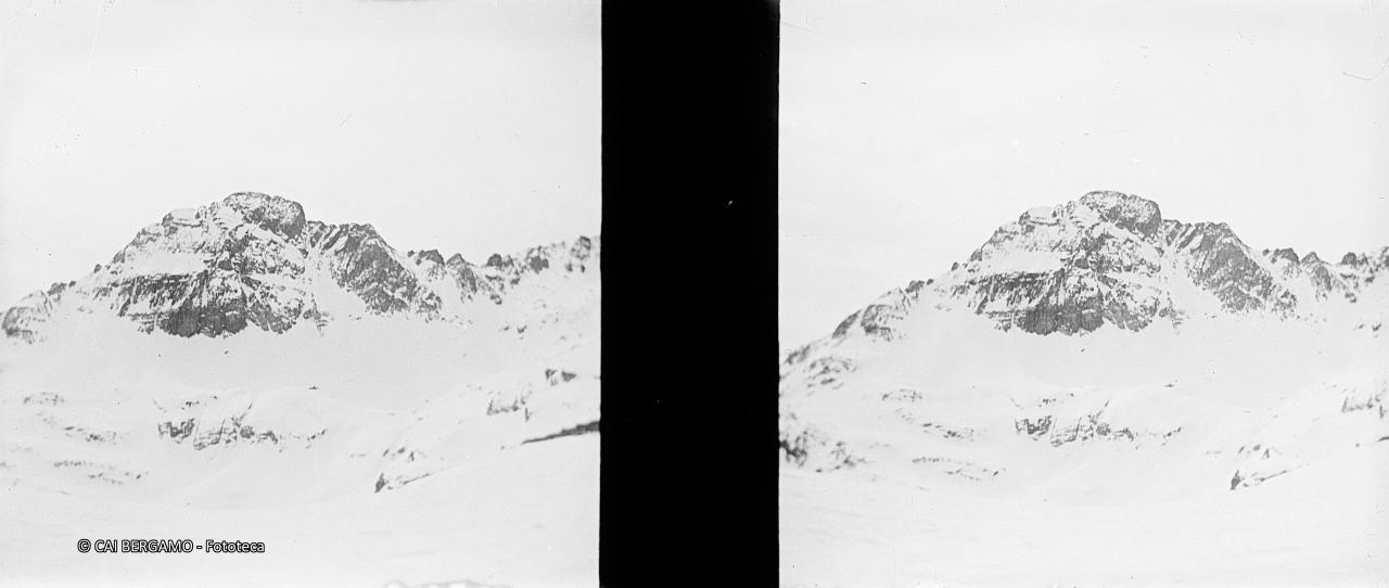 Il Pradella invernale salendo al passo d'Aviasco