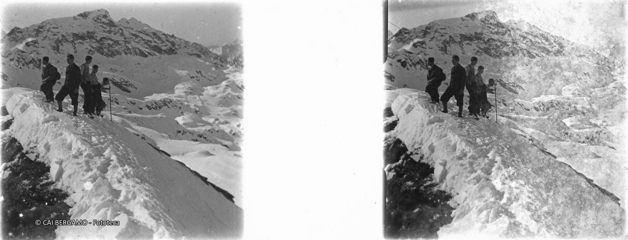 Foto ricordo al passo Portula innevato con il Cabianca