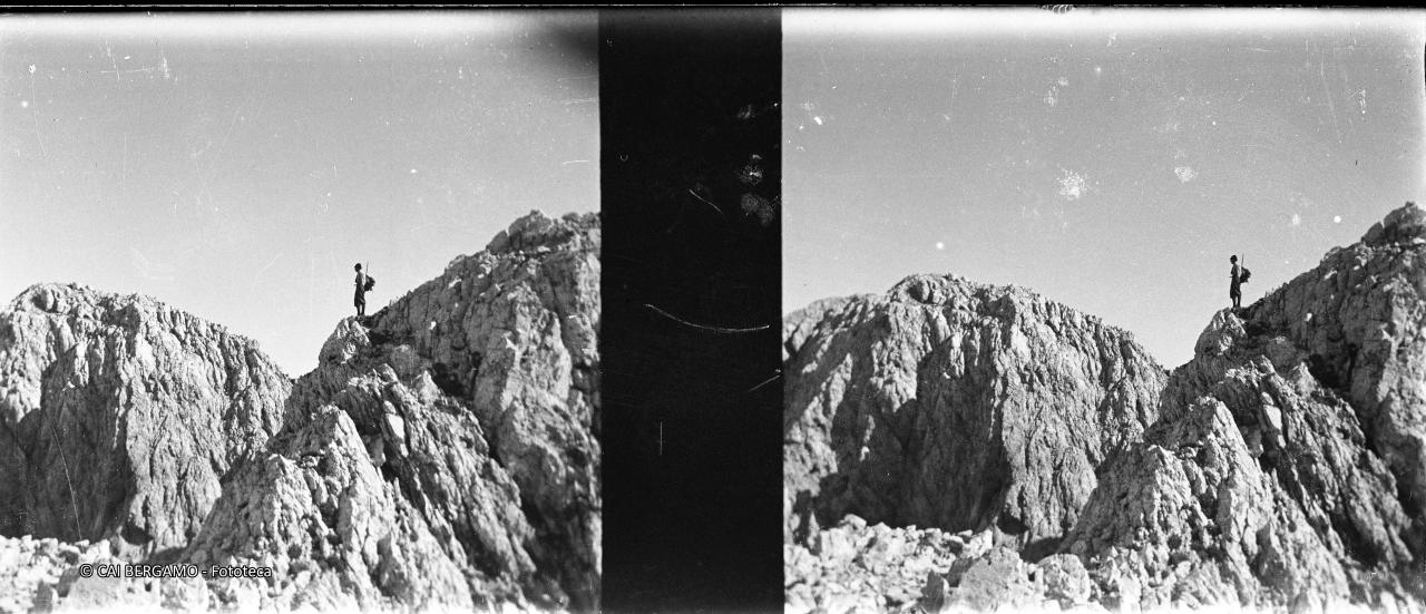 Rocciatore lungo la cresta