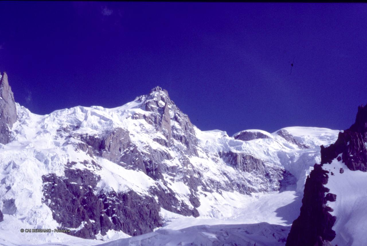 Vista lungo la salita verso l'agognato Monte Bianco