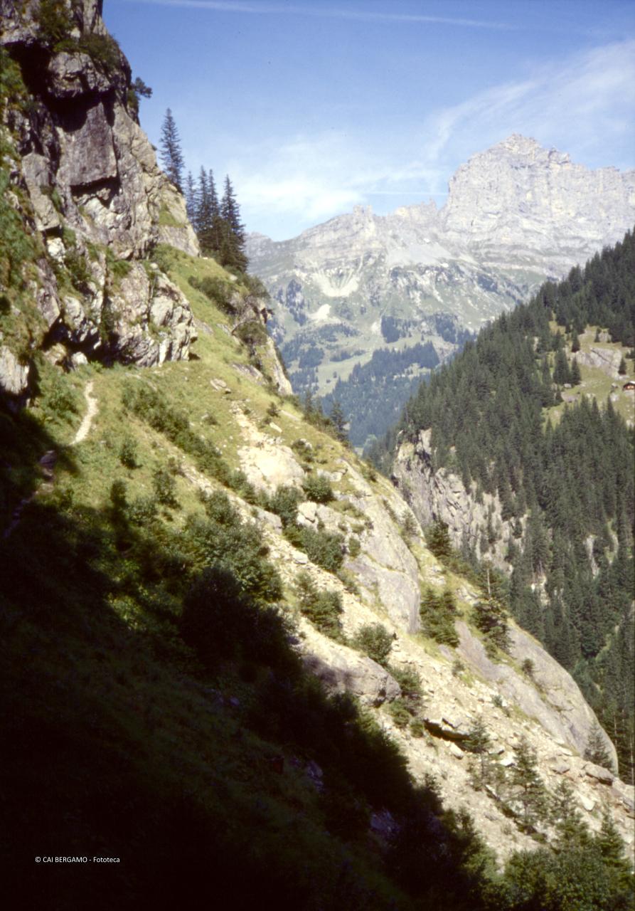 Sentiero e vista sul Tallistock