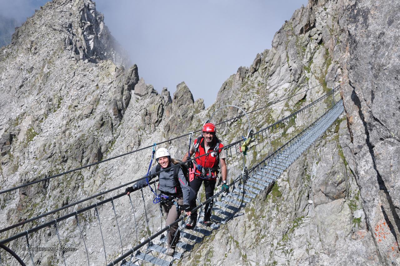 In sicurezza con il sorriso dell'insegnante - 2° classificato in "Escursioni Sociali"