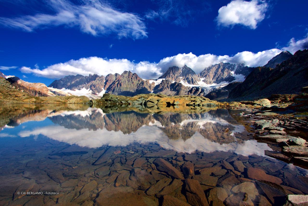 "Bernina riflesso nel laghetto delle Forbici  (agosto 2016)" -  Segnalato in  "L'acqua in tutte le sue forme"