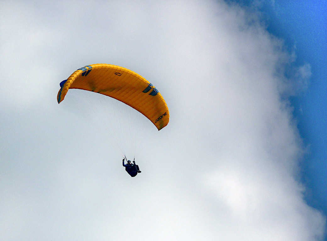 Tra l'Albenza e il M. Tesoro vi è un vero paradiso per i parapendisti.