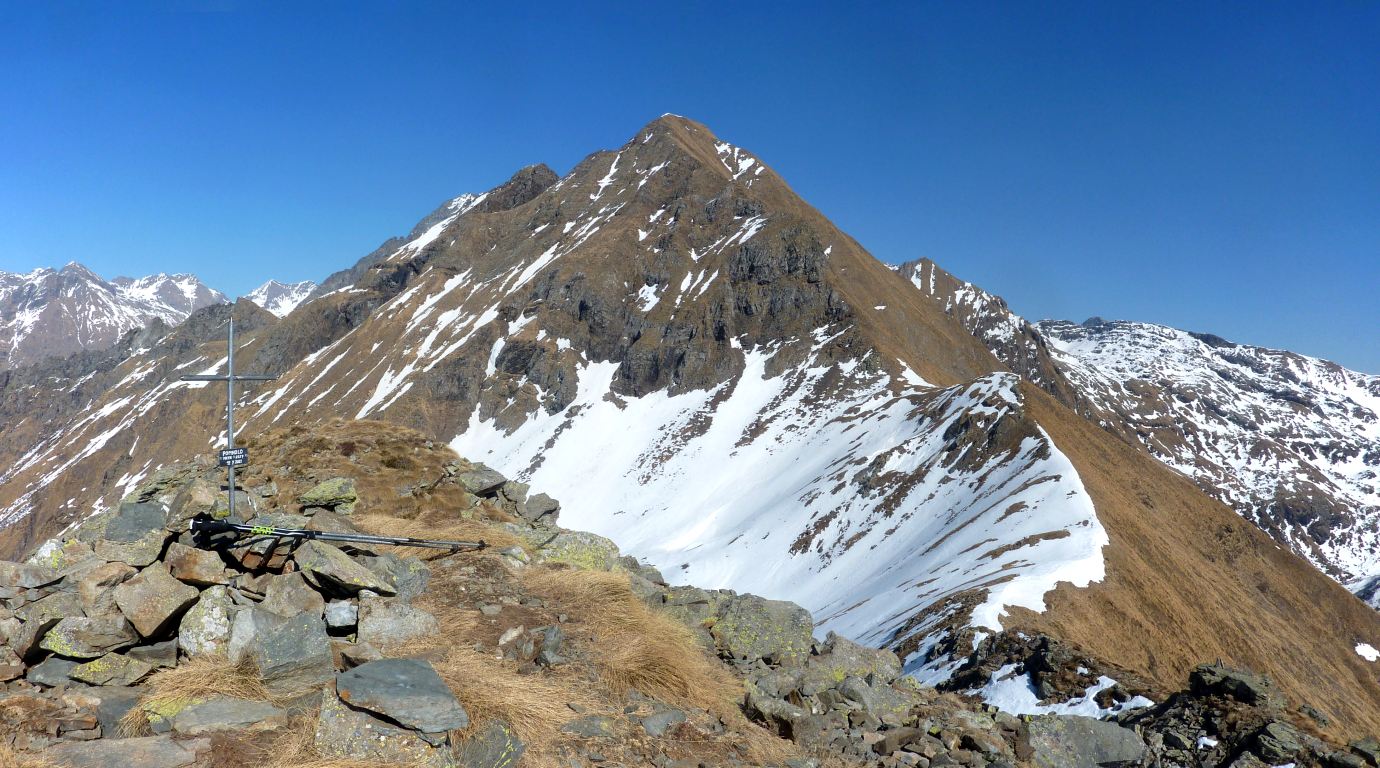 EXTRA (EE-, 30'): dal Colle delle Miniere al monte Pomnolo. In vetta al monte Pomnolo