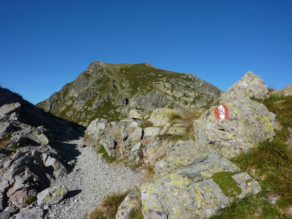 La Cima di Giarolo giungendo alla bocchetta di Piazzotti dal rifugio Benigni (20/08/2012)