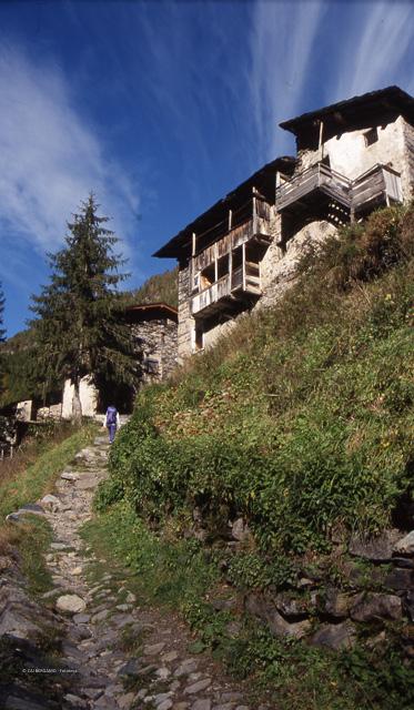 Pagliari: la memoria nella pietra