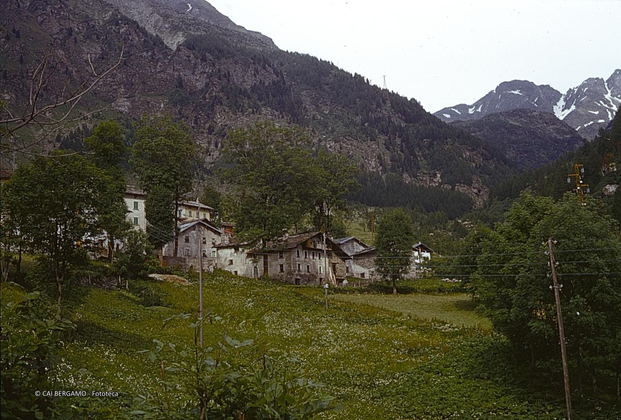 Frazione montana di Cels (Franciscio frazione di Campodolcino in Val Spluga)