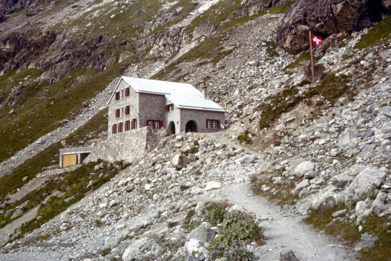Capanna Tschierva (Tschiervahütte)